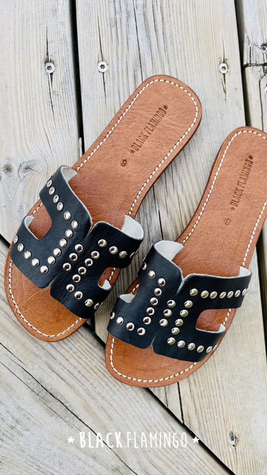 L'indispensable Noir Rivet - Black Flamingo Officiel